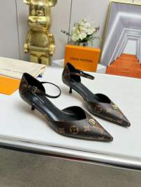 Picture of Louis Vuitton Shoes _SKULVsz35-41mnf040413611